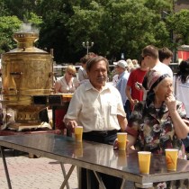 Столы фуршетные