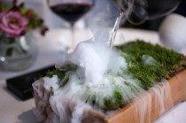 Таганок  с емкостью для сухого льда для эффектной подачи